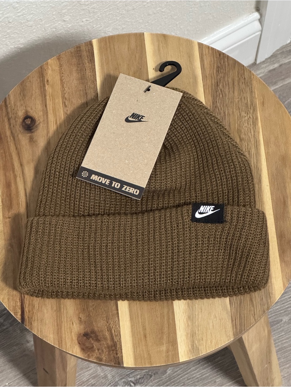 Nike Terra Futura365 Short Cuff Beanie Hat NWT Brown - Picture 10 of 12